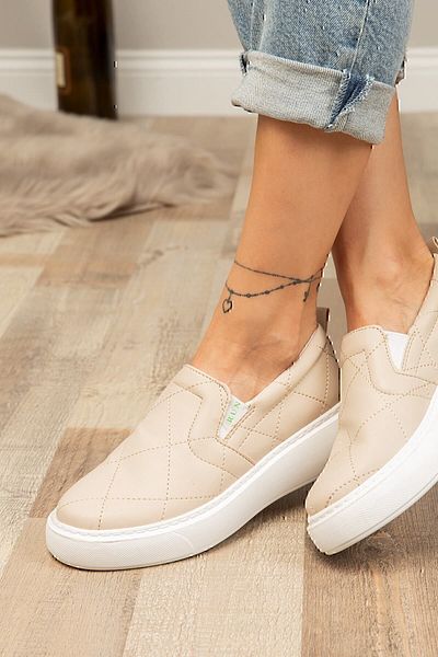 Deery Γυναικεία παπούτσια μπεζ slip-on sneaker