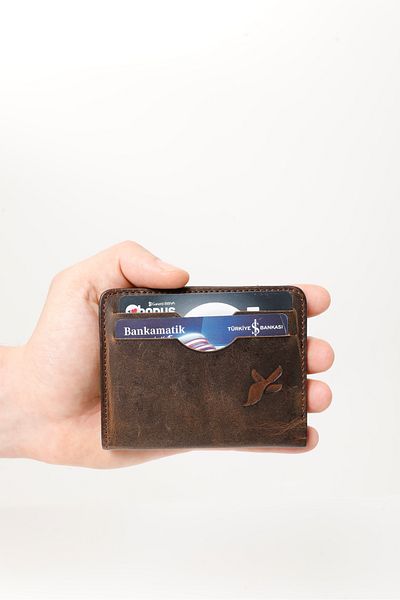 Fjellor Men's Brown Magnet Cover Genuine Leather Wallet with Coin Compartment & Card Holder