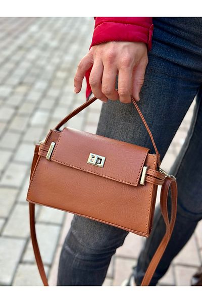 Tina Arm bag with lock cover
