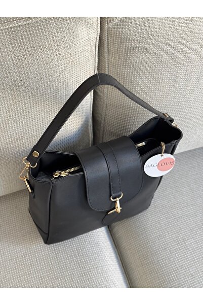 BAGLOVİS STŘEDNĚ VELKÁ ČERNÁ DÁMSKÁ TAŠKA PŘES RAMENO S DETAILY HÁČKU A KROUŽKU NA PŘEDNÍ STRANĚ EN25 UZN25