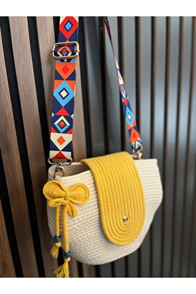 Home حقيبة كتف وحقيبة كروس نسائية مصنوعة يدويًا من Ahs Design مع تفاصيل محبوك...