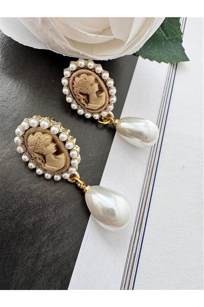 Pelin Aksesuar Brown Lady Cameo Earrings with Drop Pearls