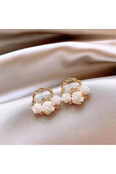 Pelin Aksesuar Beyaz Gül Figürlü Küpe