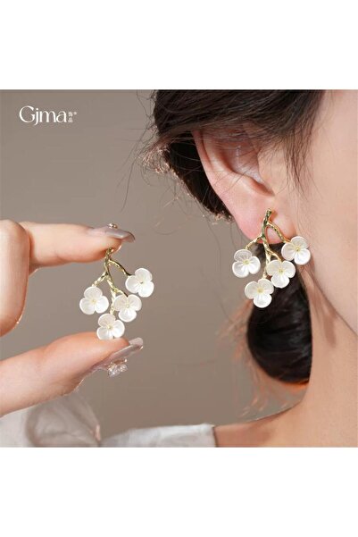 Pelin Aksesuar Beyaz Çiçekli Dal Küpe