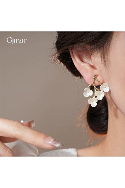 Pelin Aksesuar Beyaz Çiçekli Dal Küpe