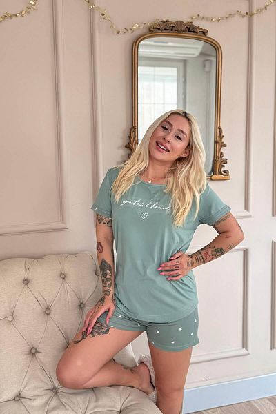 Pijamaevi Green Grateful Heart Patterned Bamboo Short Sleeve Women's Shorts Pajamas Set