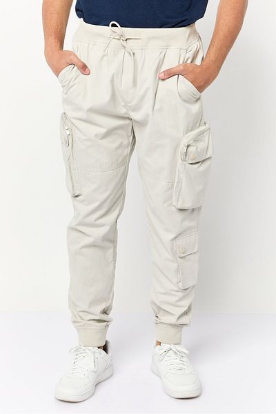CELIO Men Regular Fit Solid Cargo Pants, Beige