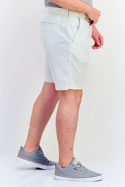 CELIO Men Micro Stripe Basic Shorts, Grey