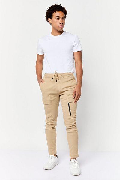 CELIO Men Regular Fit Solid Cargo Pants, Dark Beige