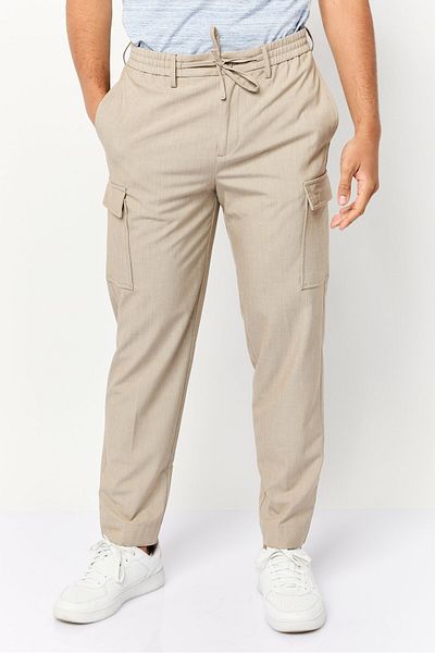 CELIO Men Regular Fit Plain Cargo Pants, Beige