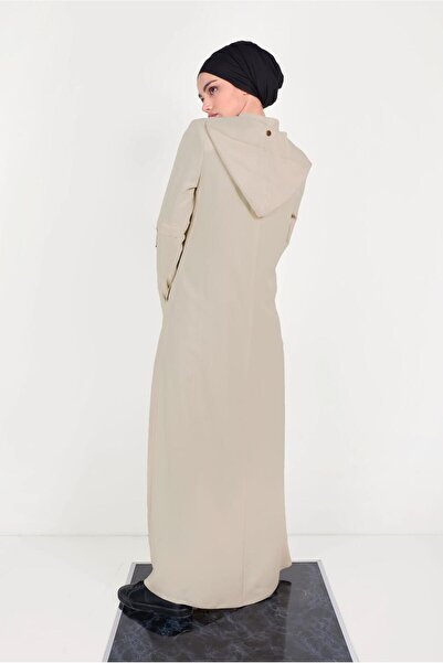 Alvina Stone Detailed Judge Collar 10206