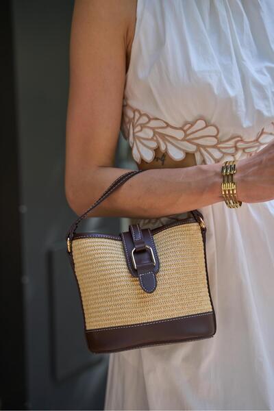 Madamra Brown Straw Women's Modern Design Buckle Hand and Shoulder Bag