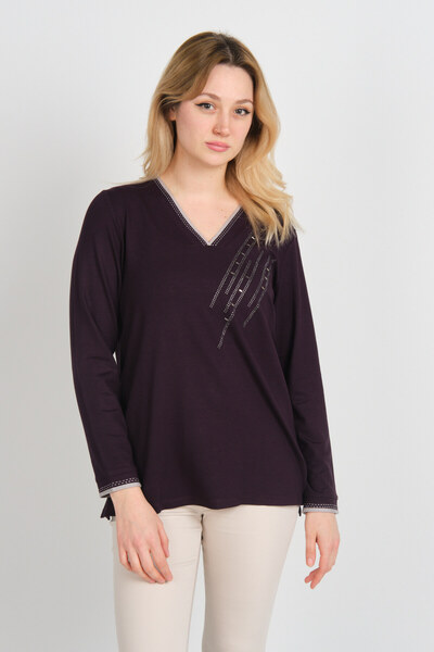 Detay Triko بلوزة أم نسائية بأكمام طويلة ومطرزة بالحجر على شكل حرف V 5751 برقوق