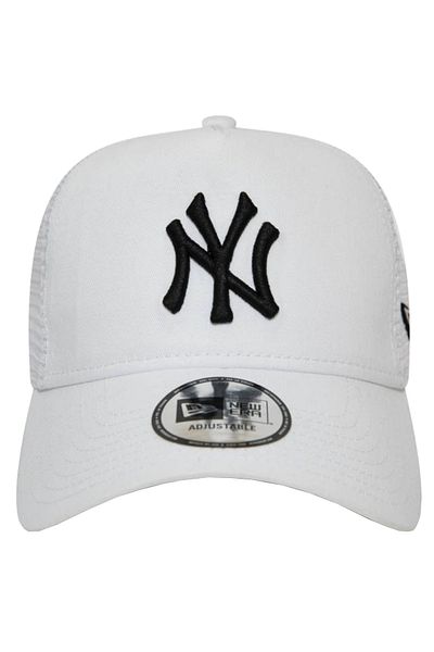 NEW ERA New Era Essential New York Yankees MLB Trucker Cap, Men's Cap