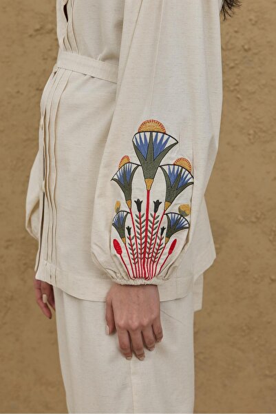 Fahhar Lotus Embroidered Ribbed Shirt Natural