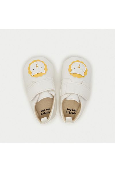 Juniors Lion Applique Detail Booties with Hook and Loop Closure