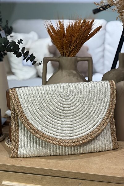 MaVaux Hand Detailed Envelope Portfolio Clutch Bag