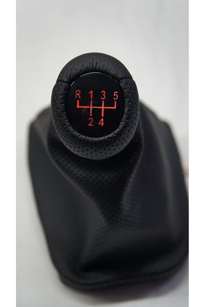 VARKAL Bmw 3 Series E36 5 Forward Gear Shift Knob Complete Black Leather with Light