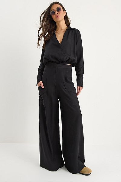 Bianco Lucci Women V Neck Elastic Waist Crop Pocket Detail Loose Pants Set Bottom-Top B2199 60283369