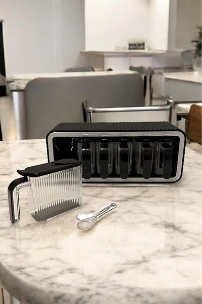 Qerhome 6-Piece Spice Rack Set with Stand, Self-Adhesive Lid and Spoon - Spice Rack Stand with Handle