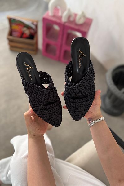 SHOEBELLAS Mens Black Knitted Detailed Women's Slippers