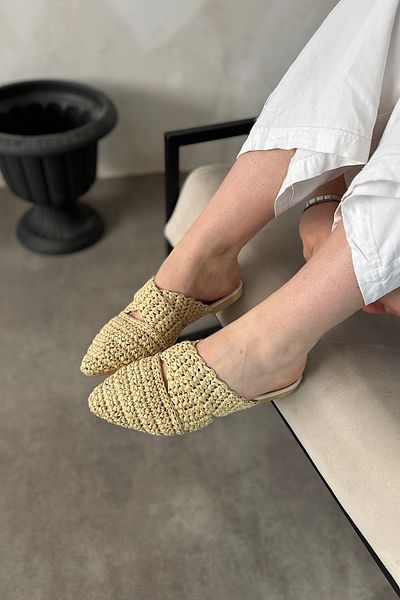 SHOEBELLAS Mens Straw Knit Detailed Women's Slippers