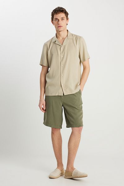 WRANGLER Σορτς χακί με κανονική εφαρμογή κανονικής κοπής με απαλή υφή