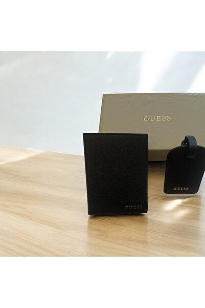 Guess Hediyelik Pasaport Cüzdanı ve Bagaj Etiketi