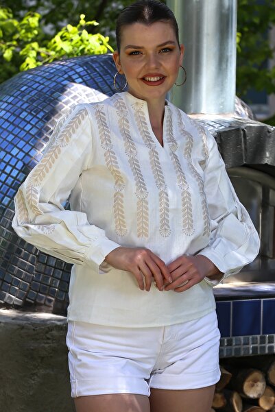 Chiccy Ecru Round Neck Cuffed Sleeves Embroidered Casual Gabardine Woven Blouse 62 51