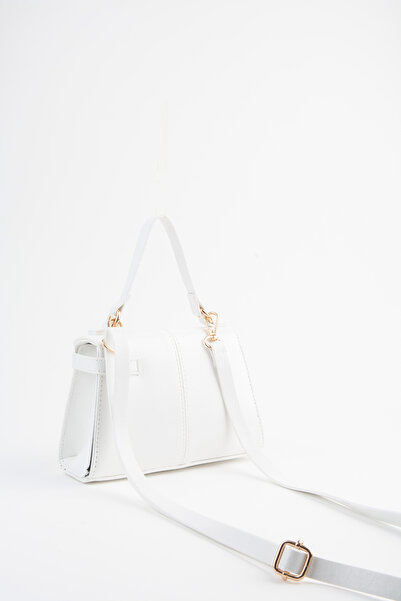 Vivaq Жіноча сумка Nergis білого кольору з дизайнерським застібкою-кнопкою, підкладкою зі штучної шкіри, ручками та ременем через плече.