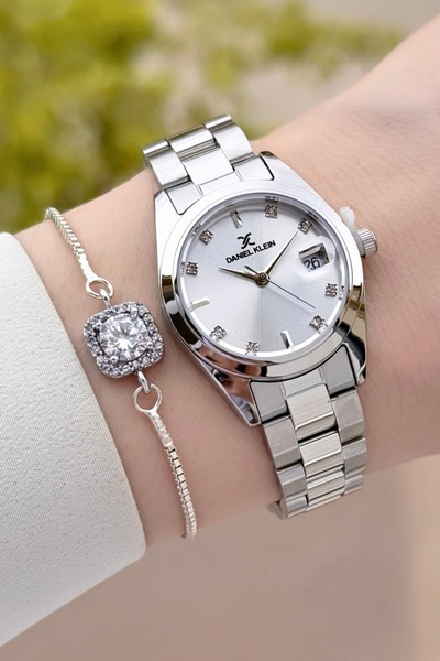 Daniel Klein Gri Renk Ayarlanabilir Kordonlu 28 Mm Kadın Kol Saati Ve Bileklik