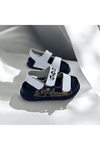 Rexba DEČJA MAJICA SA ŠTAMPOM Lik Sandale