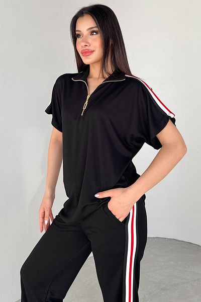 Cappmoda TKM-13299 Μαύρο φερμουάρ Λεπτομερές μπλουζάκι με ρίγες με μισό ζιβάγκο και φαρδύ παντελόνι σετ δύο τεμαχίων