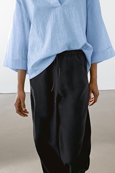 Massimo Dutti Dökümlü keten karışımlı barrel fit pantolon