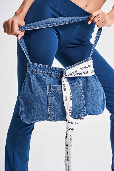 it's basic Mavi Renk 1w4-7 Cep Detaylı Fularlı Askılı Denim Çanta