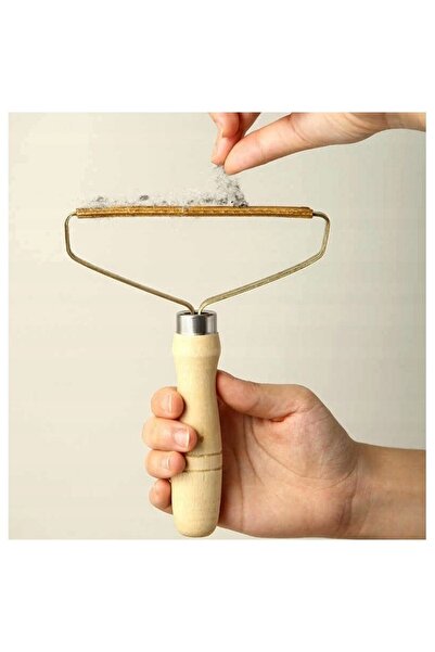MACVI Macvi® Lint Remover with Wooden Handle, 13.5 x 17.5 cm