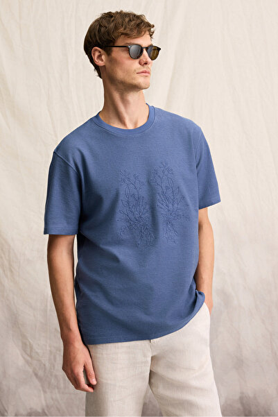 GRIMELANGE NELIDO Чоловіча вишивка з детальною 100% органічної бавовни екіпажу з коротким рукавом та регулярним облягаючим вирізом футболка з індиго