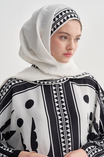 carell Atlas Ecru Monogram Floss Shawl