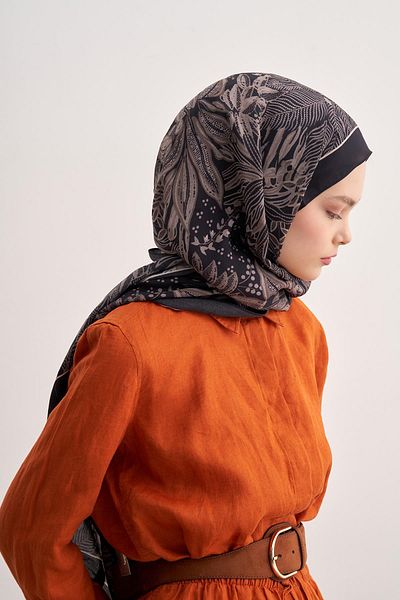 carell Lily Navy Blue Vela Flush Shawl