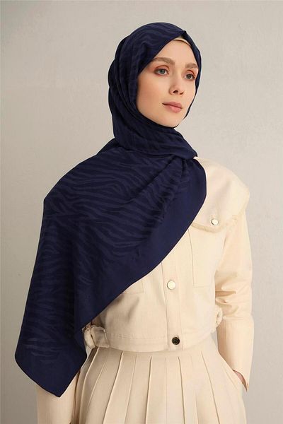 Armine Pamora Shawl 1 02