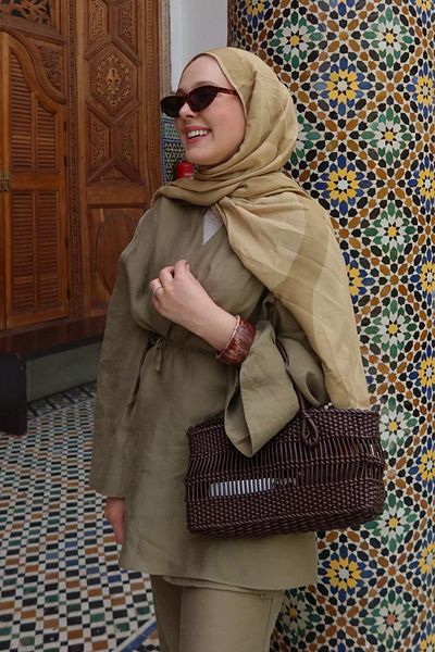 carell Rana cesur's choice linea mustard monogram floş shawl