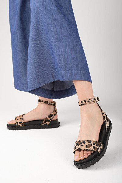 Mio Gusto Susana Leopard Patterned Ankle Strap Women's Sandals