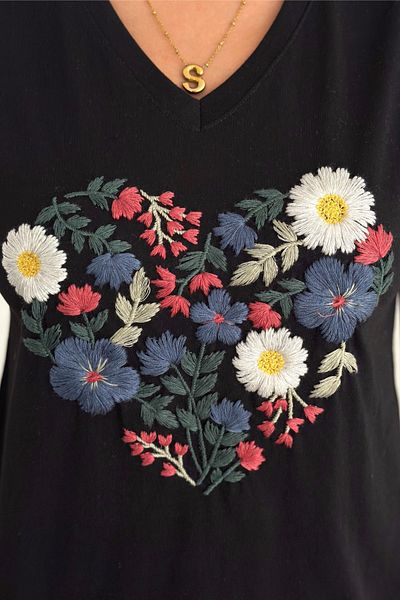 FEMELLE Tricou de damă, negru, cu decolteu în V, cu broderie florală, 100% bumbac