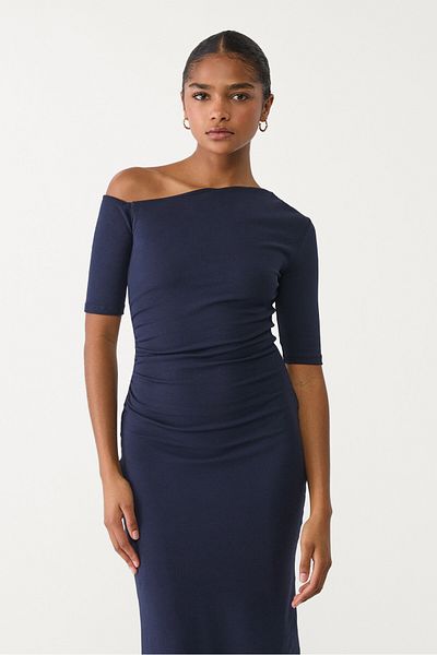 Stradivarius Long dress with an asymmetric neckline ADHA