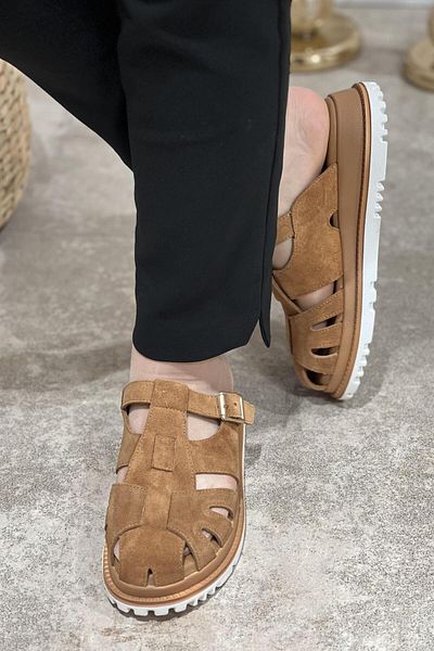 Majensia Closed Front Suede Slippers Shoes
