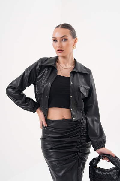 Cebby Arka Düğme Detaylı Deri Ceket