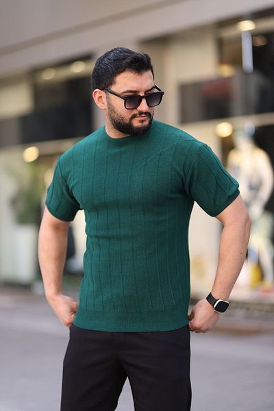 Trendseninle Πλεκτό μπλουζάκι με κοντό μανίκι με ανάγλυφο πράσινο λαιμό