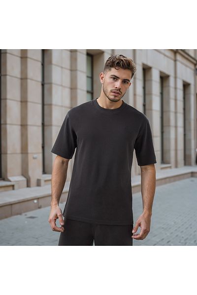 SP Characters Emperor Logo Embroidered Crew Neck T-shirt