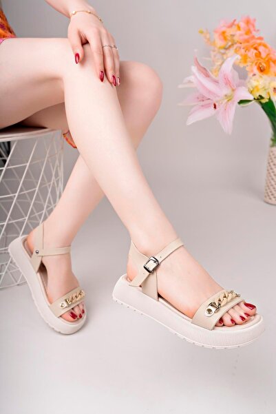 Aymood Σανδάλια με αγκράφα με αλυσίδα Nude Skin