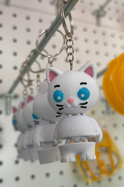 CESTOPİENO White Cat Cute Moving Bag Ornament / Keychain